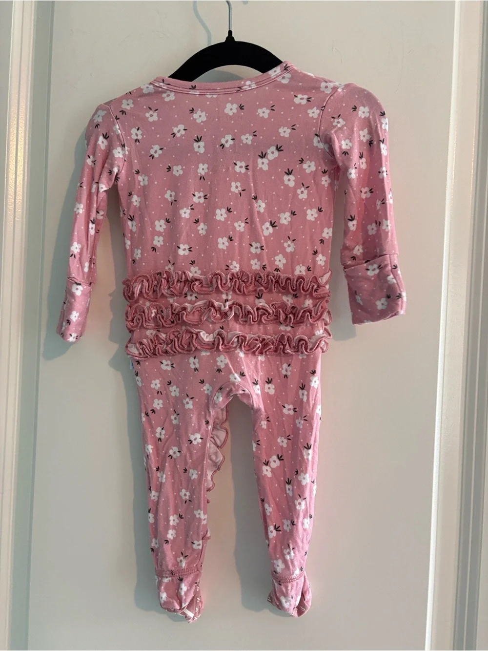 Posh Peanut Emmilene Ruffle Zipper Footie Size 0-3 Months
